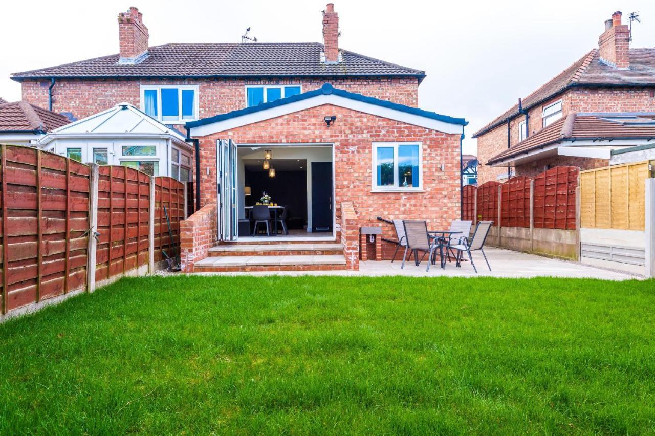 Sandileigh House By Yourstays - Luxurious 3 Bedroom House In Altrincham Eksteriør billede